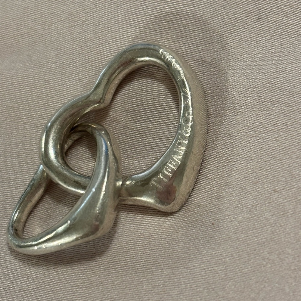 Vintage Tiffany & Co sterling silver double heart pendant by Elsa Peretti - Picture 2 of 10